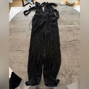 Lulus- black convertible halter tie jumpsuit S